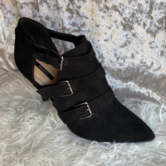 Forever 21 Buckle booties with heel - Picture 6 of 6